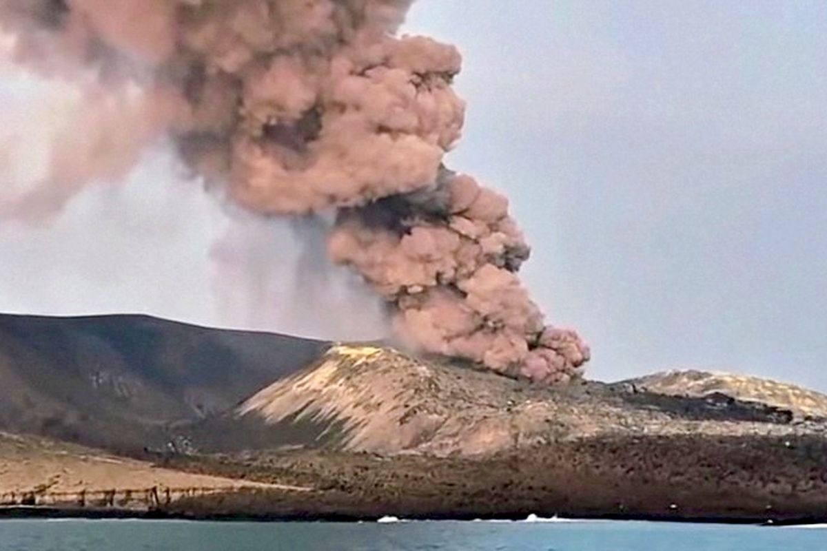 Erupsi Gunung Anak Krakatau 2026: Memahami Dampak Lingkungan dan Mitigasi dari Kacamata Lingkungan Hidup